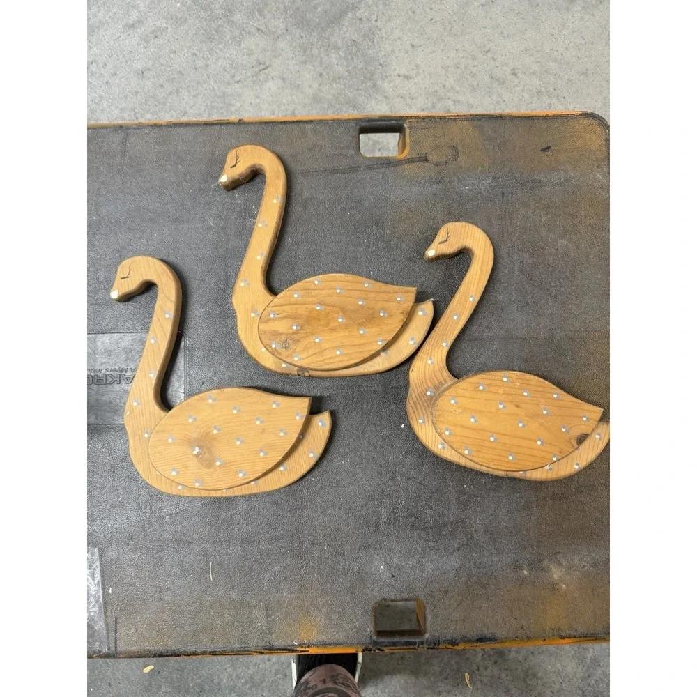 Vtg Wood Swan Mail holder Wall Decor‎ Folk Art Granny Core, lot of 3